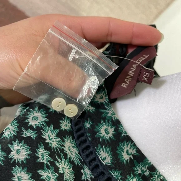 Anthropologie Ranna Gill Green Fluttered embroidered Boho Mini Dress XS NWOT - Picture 9 of 10